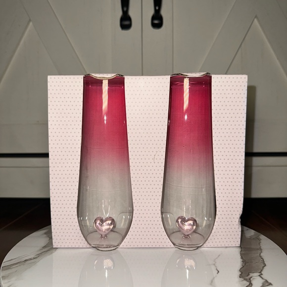 cupcakes & cashmere | Dining | Cupcakes Cashmere Valentines Heart Glass ...